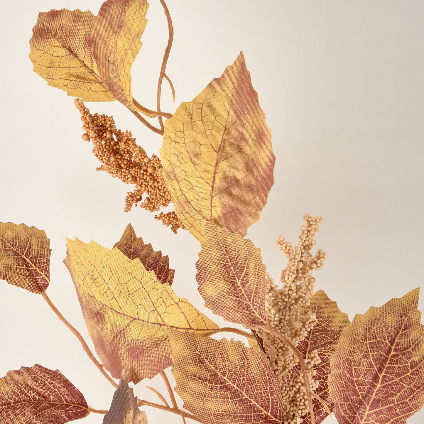 Leaf & Berry Floral Pick
